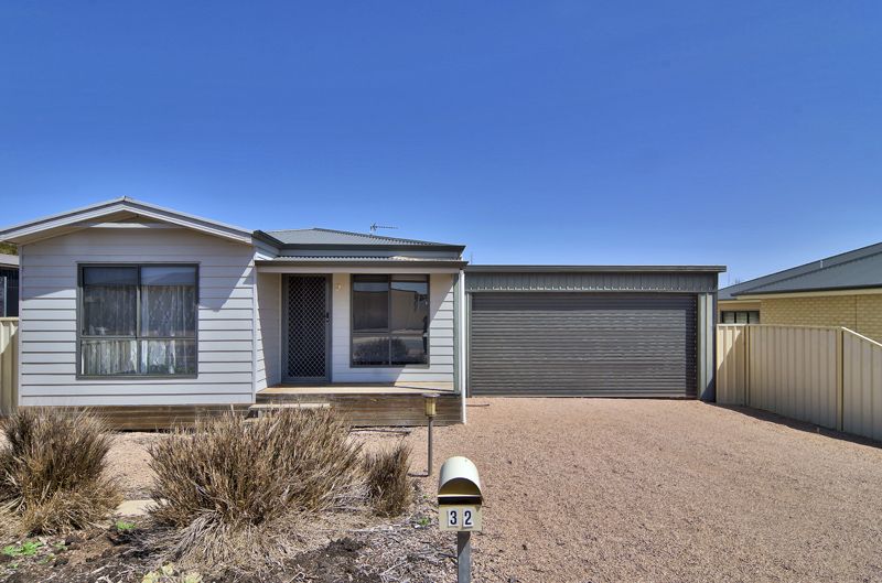 32 Thomas Street, Kadina SA 5554, Image 1