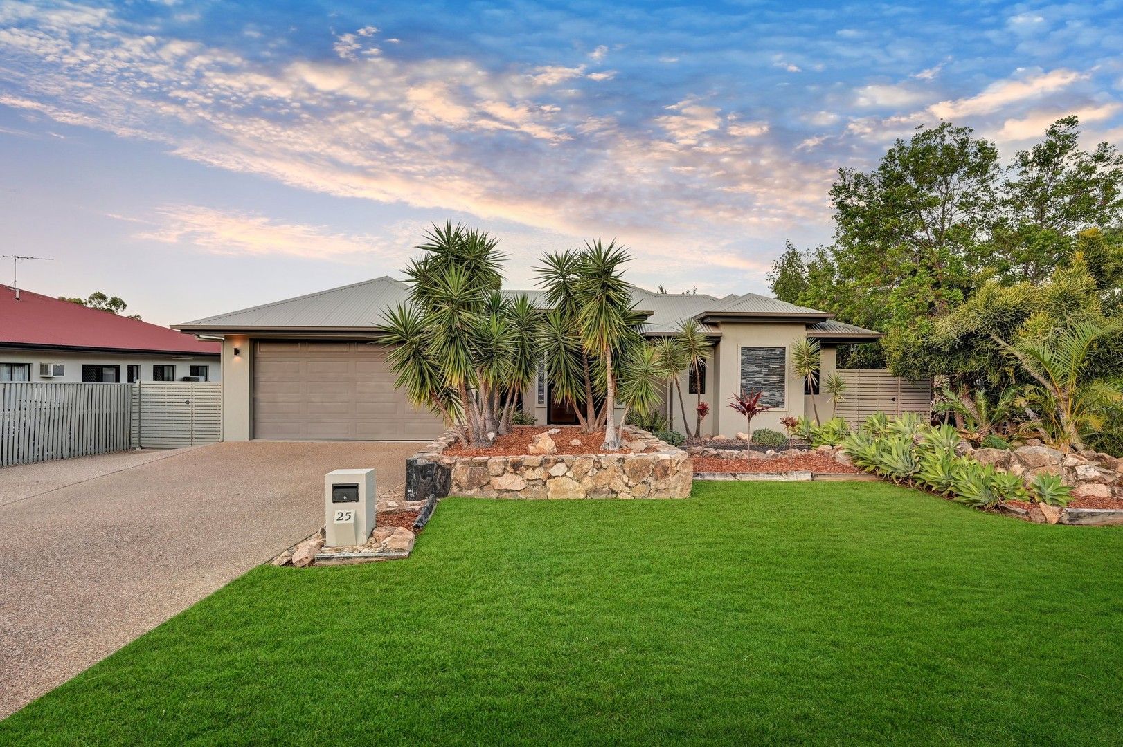 25 Dungurra Place, Bushland Beach QLD 4818, Image 0