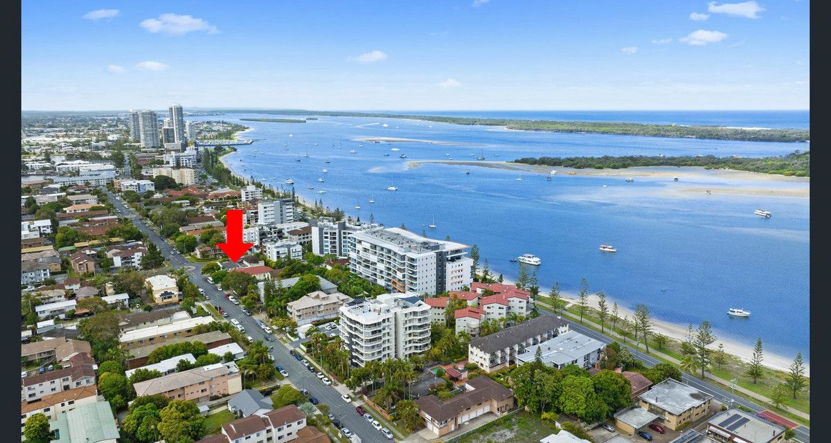 2 bedrooms Apartment / Unit / Flat in 1/8 Clark Street BIGGERA WATERS QLD, 4216
