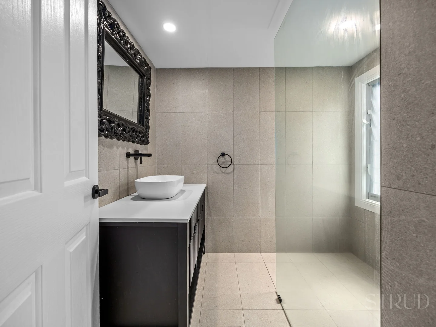 Additional image 12 of 11 Cothill Road, Booval QLD 4304