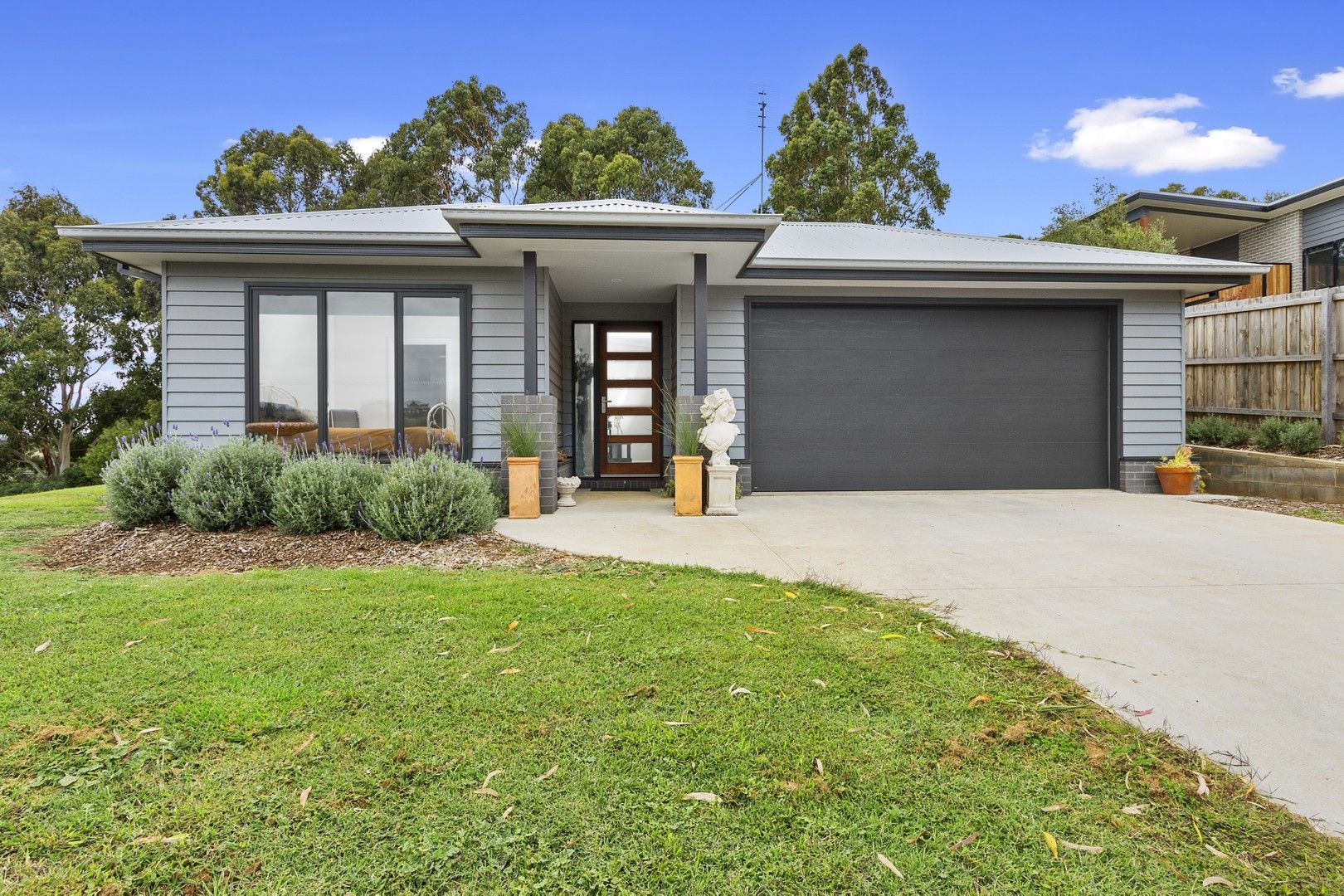 34 Royal Place, Leongatha VIC 3953, Image 0