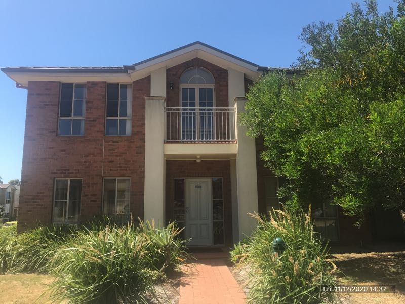 4 bedrooms House in 34 Pepperbush Crescent LANGWARRIN VIC, 3910