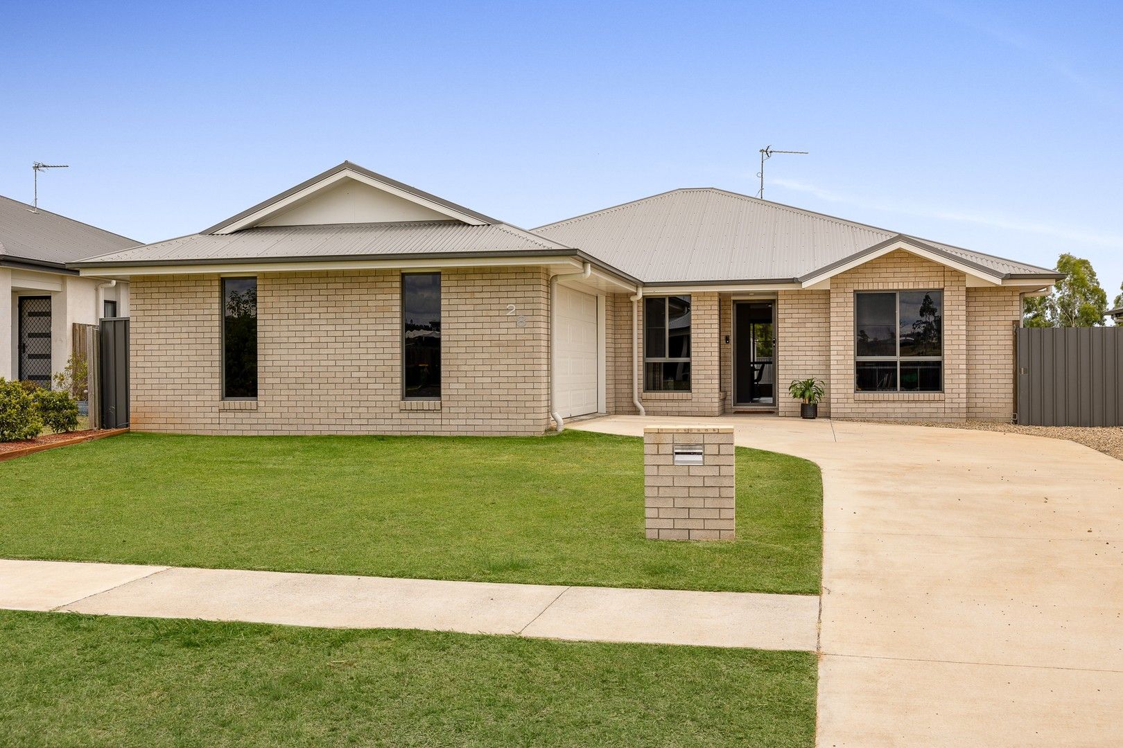 28 Myrtleford Crescent, Cambooya QLD 4358, Image 1