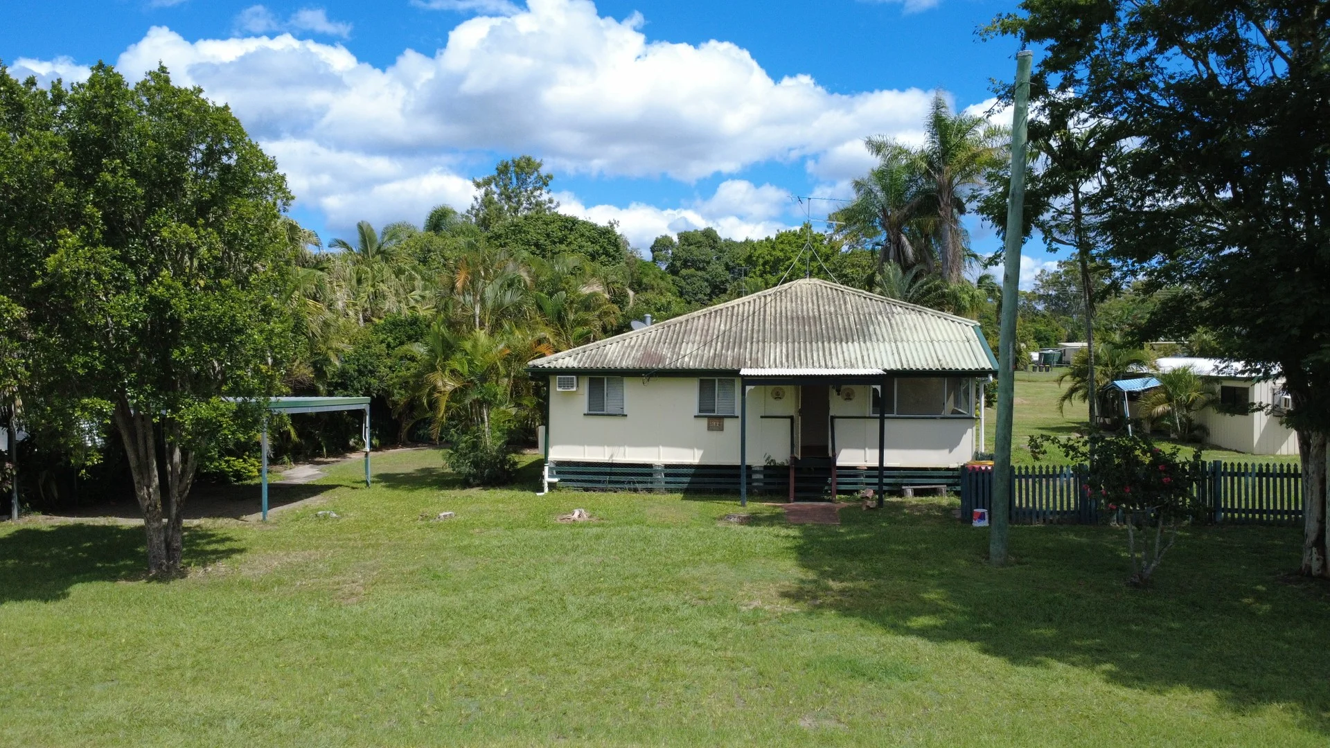 31-33 Wadeleigh Street, Bororen QLD 4678