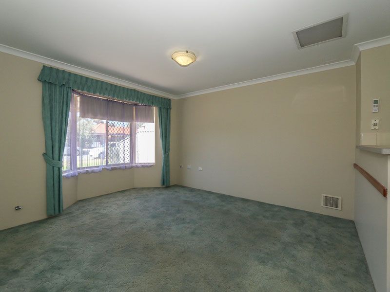 11A Sampson Close, Midland WA 6056, Image 2