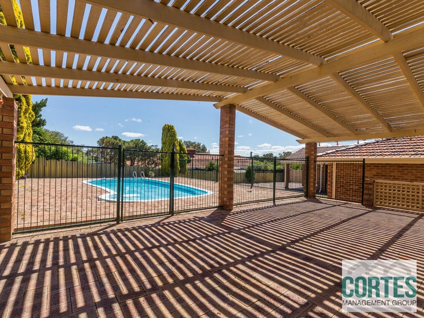 3 bedrooms House in 25 McCombe Avenue SAMSON WA, 6163