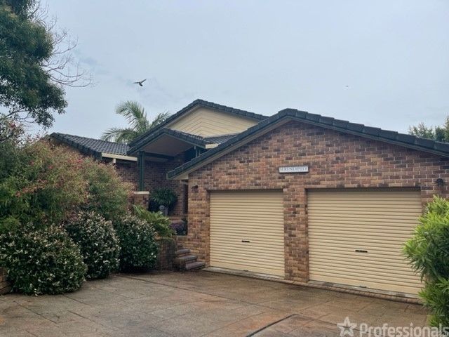 4 bedrooms House in 10 Zamia Place FORSTER NSW, 2428