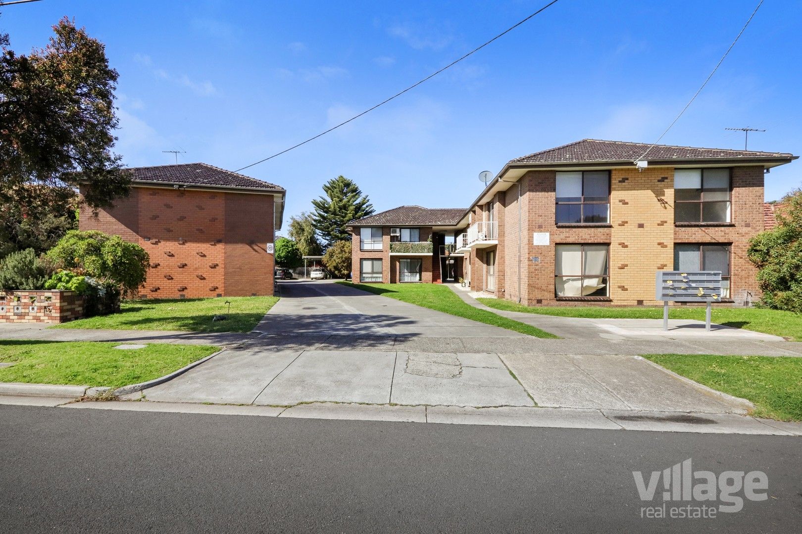 2 bedrooms Apartment / Unit / Flat in 13/3-5 Robin Street ALTONA VIC, 3018