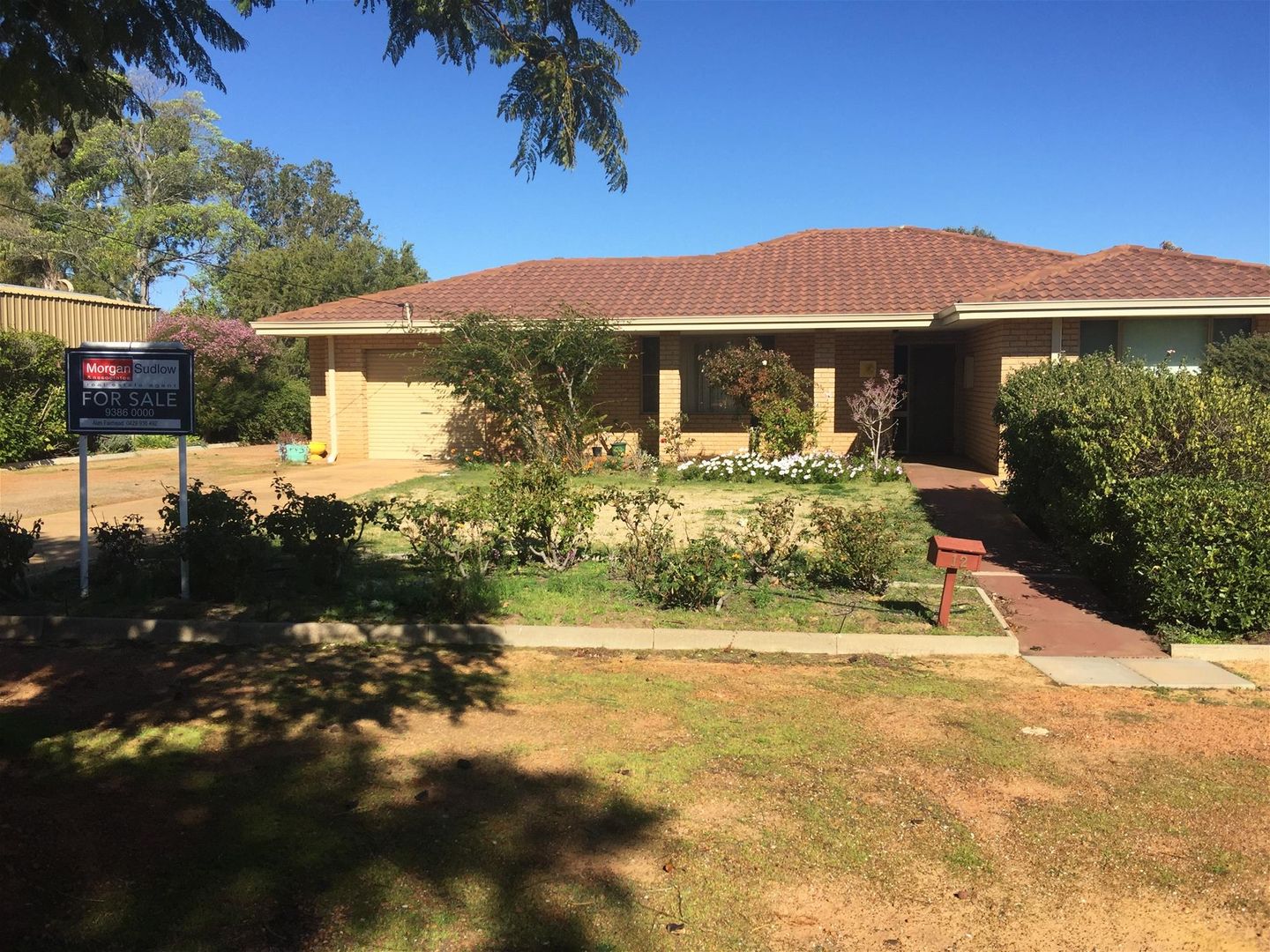 12 Powell Crescent, Quairading WA 6383