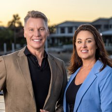 Ray White Broadbeach Waters - Geoff & Melissa Kneale