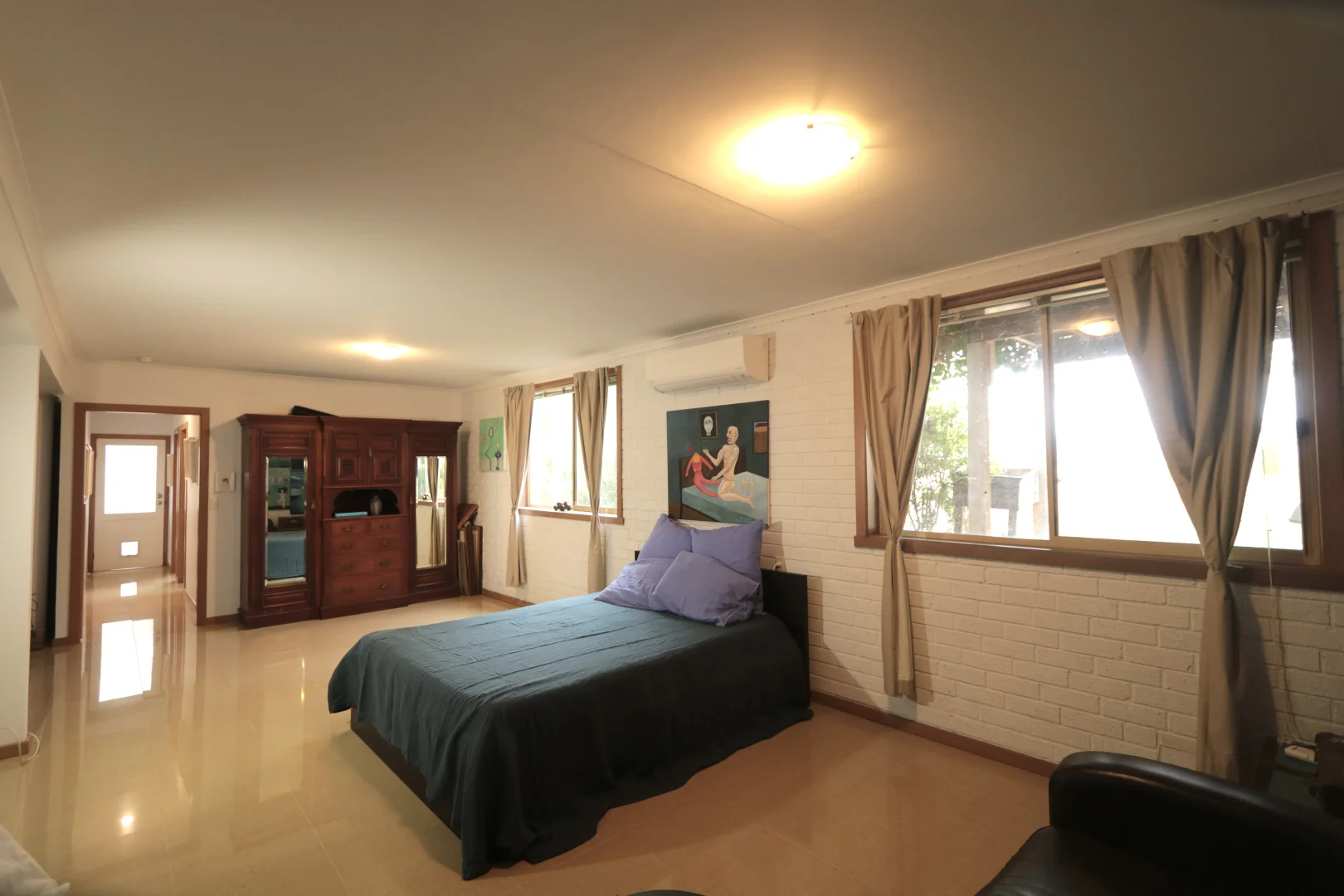 Additional image 30 of Cowes VIC 3922