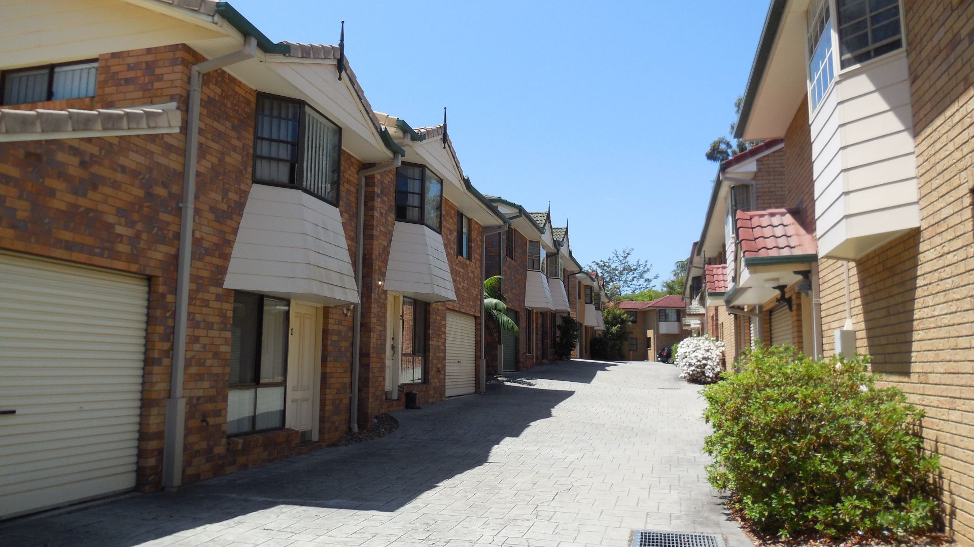 11/812 Quinn Street, Toowong Property History & Address Research