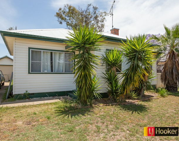 6 Melrose Street, South Tamworth NSW 2340