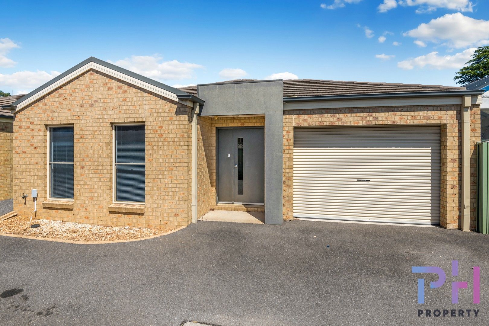 2 bedrooms Townhouse in 1/16 Keck Street FLORA HILL VIC, 3550