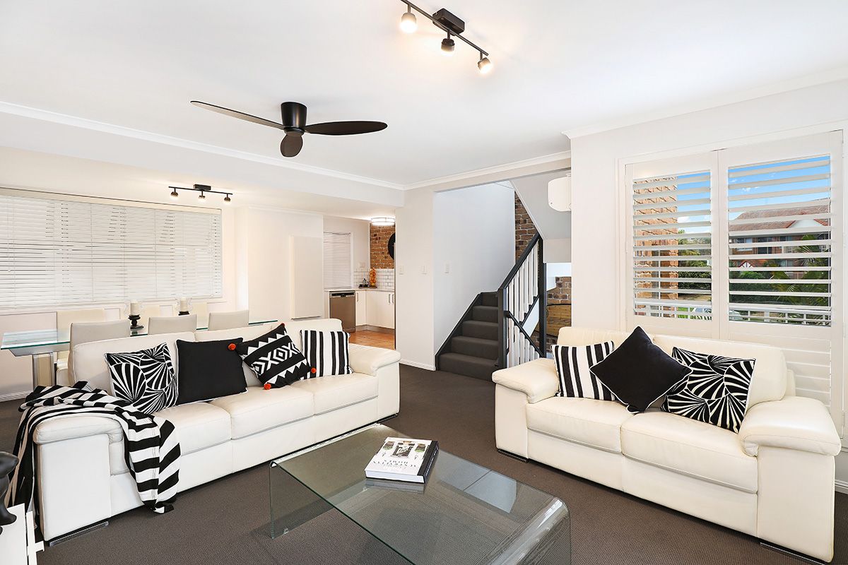 2/15 Alice Street, Alexandra Headland QLD 4572, Image 0