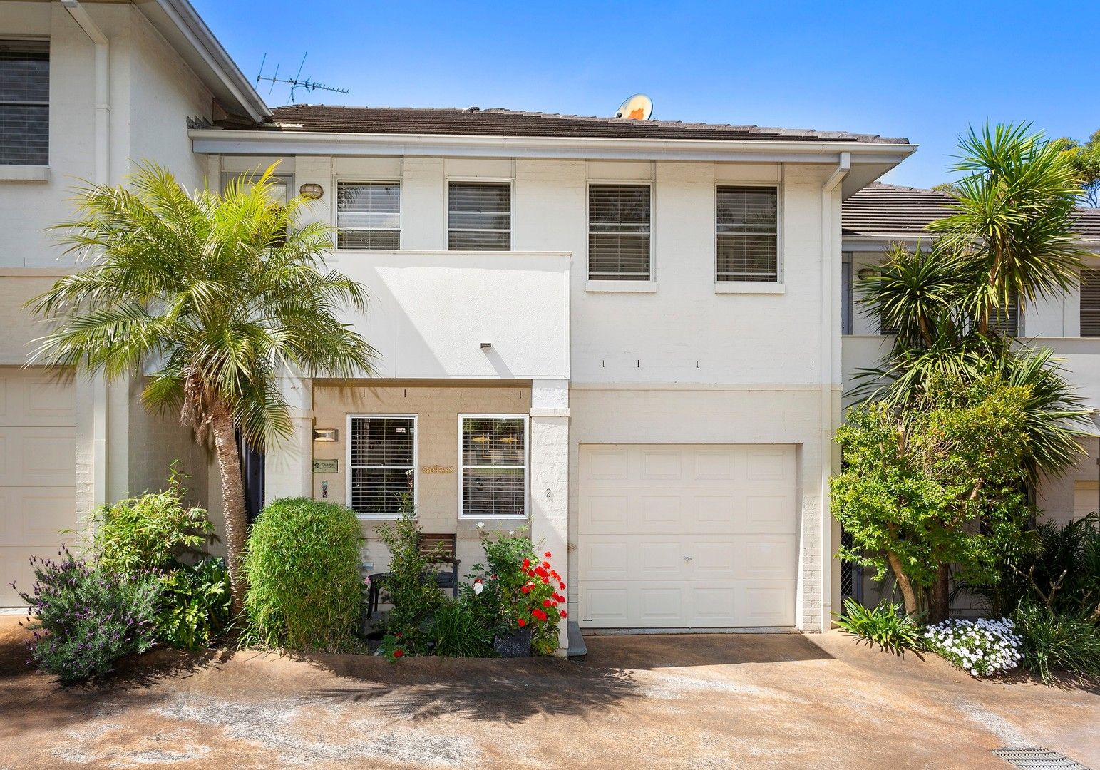 2/24 Cochrane Road, Thirroul NSW 2515 Domain