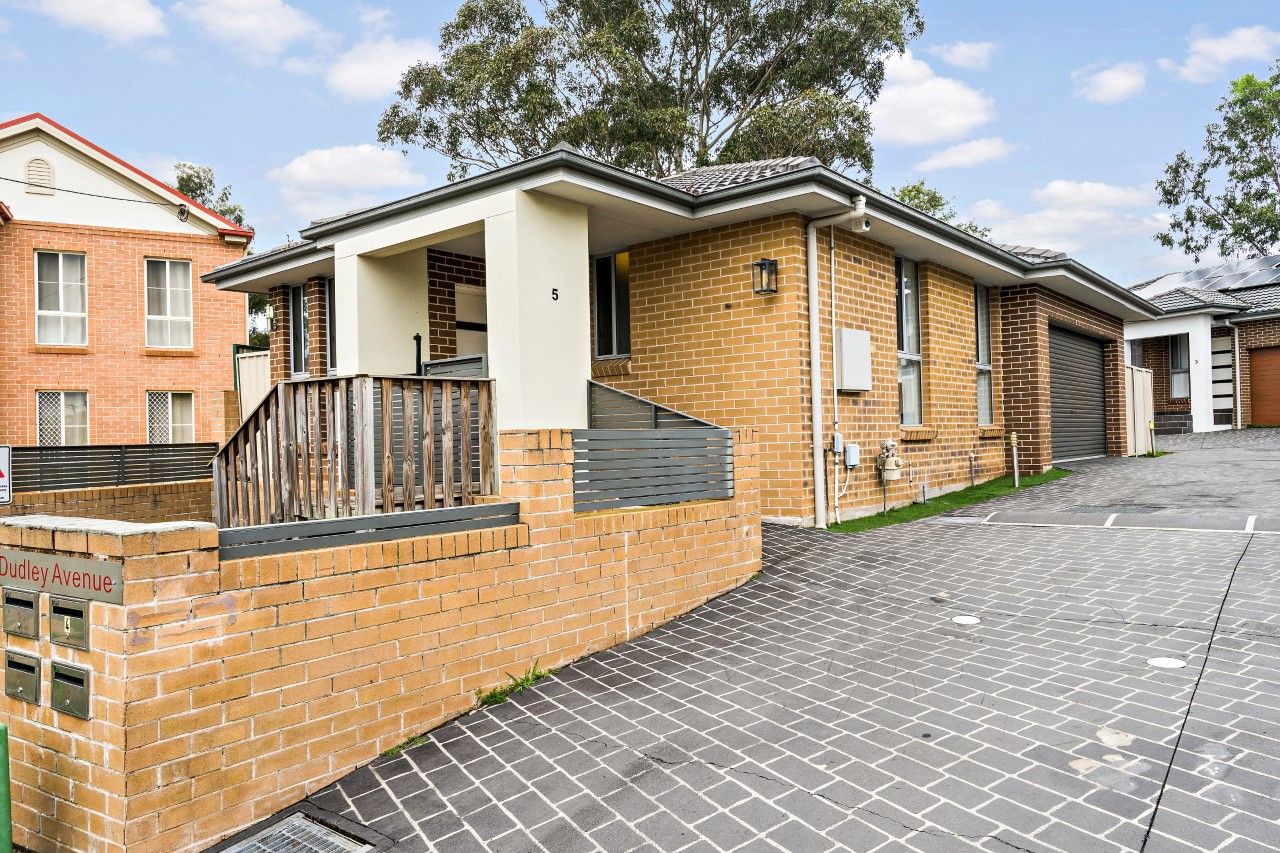 3 bedrooms Villa in 5/12 Dudley Avenue BLACKTOWN NSW, 2148