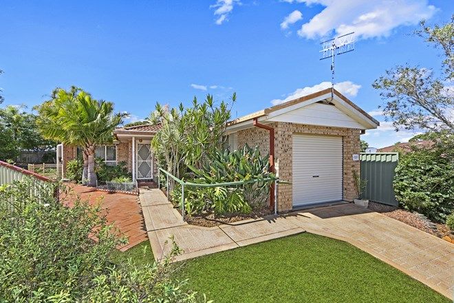 Picture of 17 Glading Close, LAKE HAVEN NSW 2263