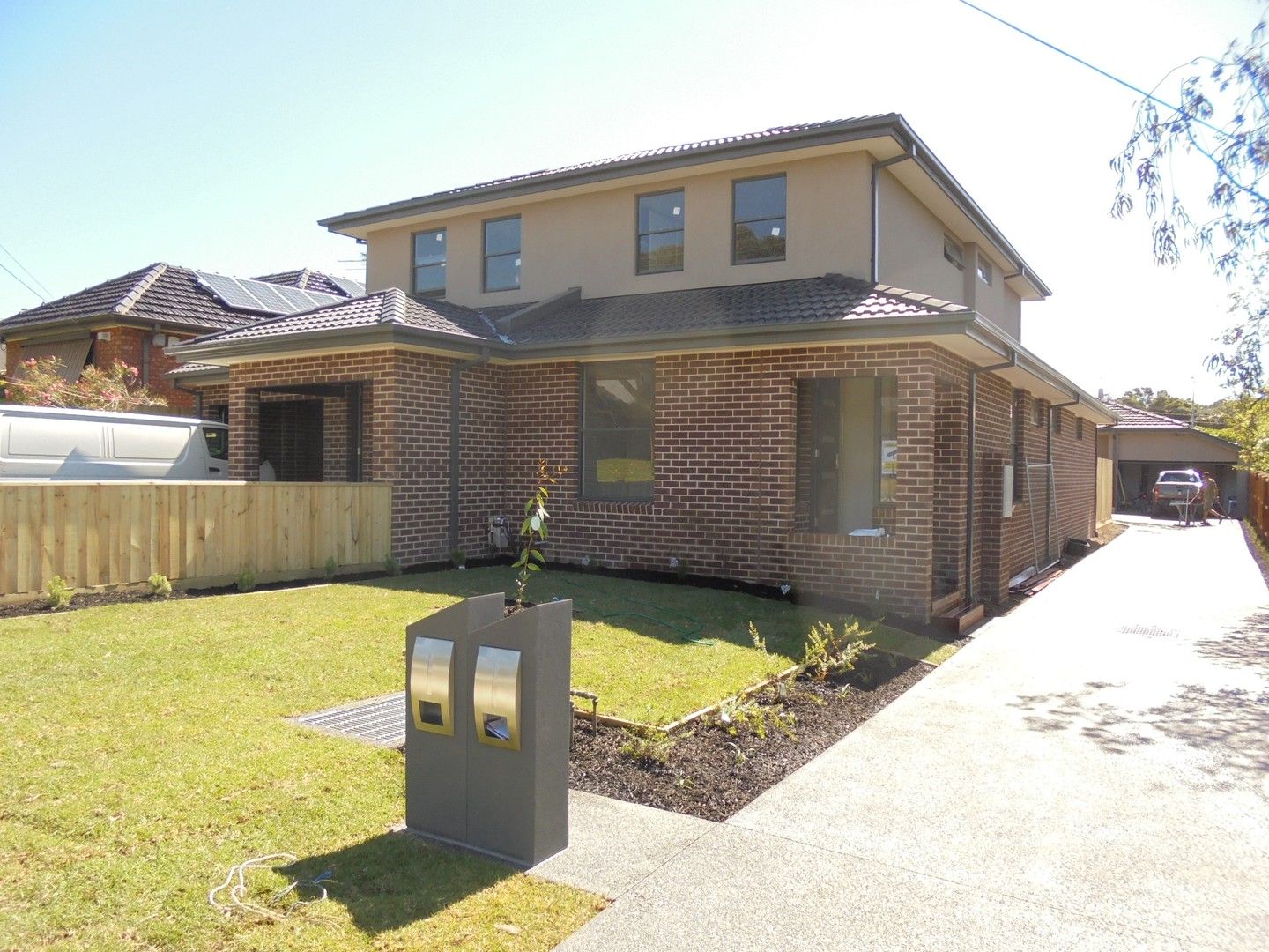 3 bedrooms Townhouse in 1/31 Parkinson Street MOUNT WAVERLEY VIC, 3149
