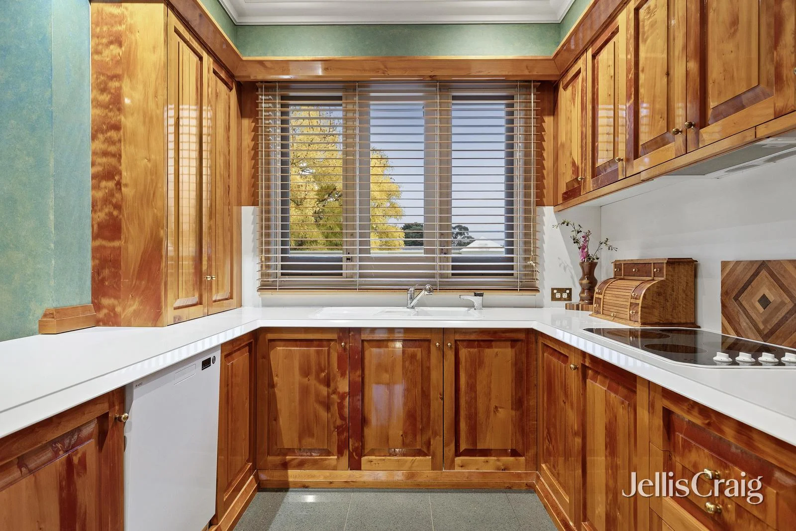 Additional image 11 of 2 Lyric Court, Warranwood VIC 3134