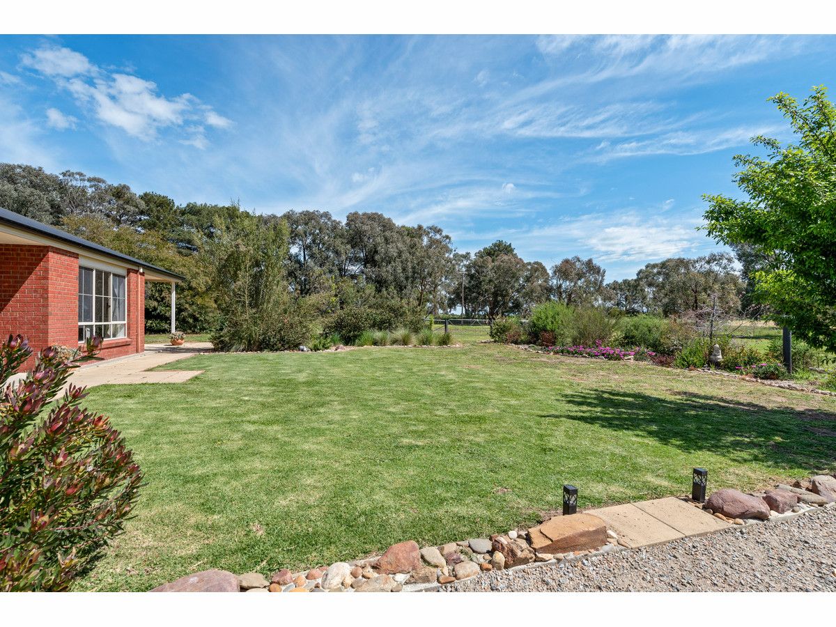 184 Perryman Lane, Table Top NSW 2640, Image 2