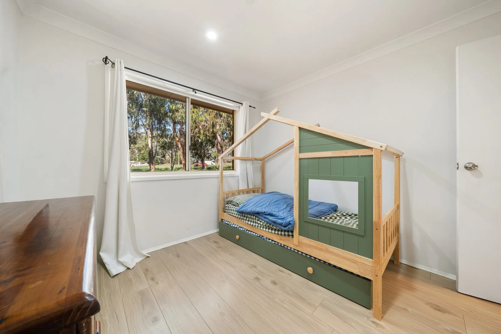 Additional image 10 of 60 Byron Court, Phillip ACT 2606