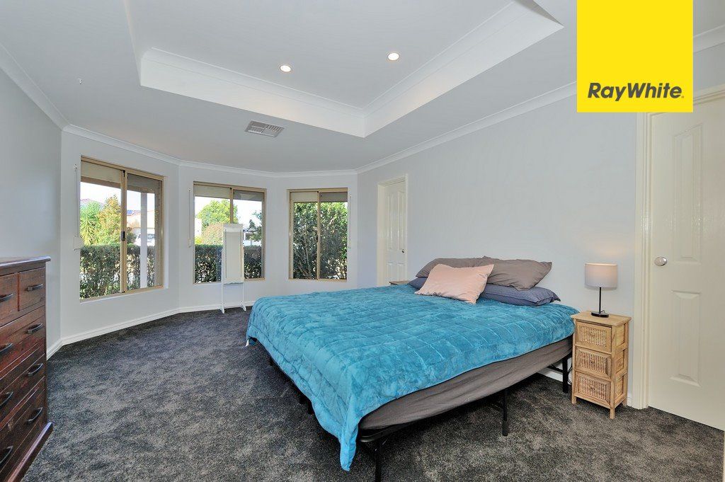 4 Twin View, Swan View WA 6056, Image 2