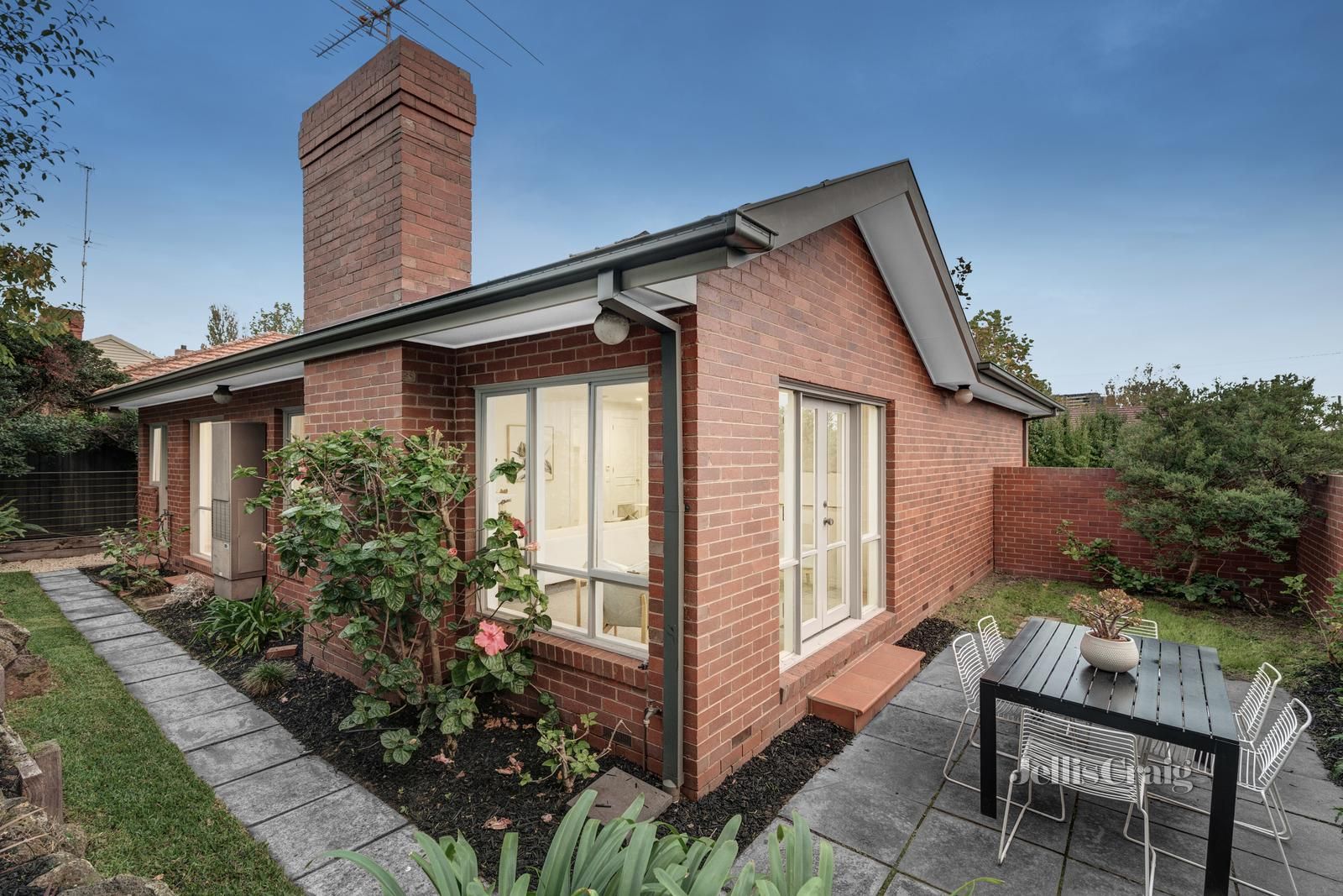 1a Central Park Road, Malvern East VIC 3145, Image 2