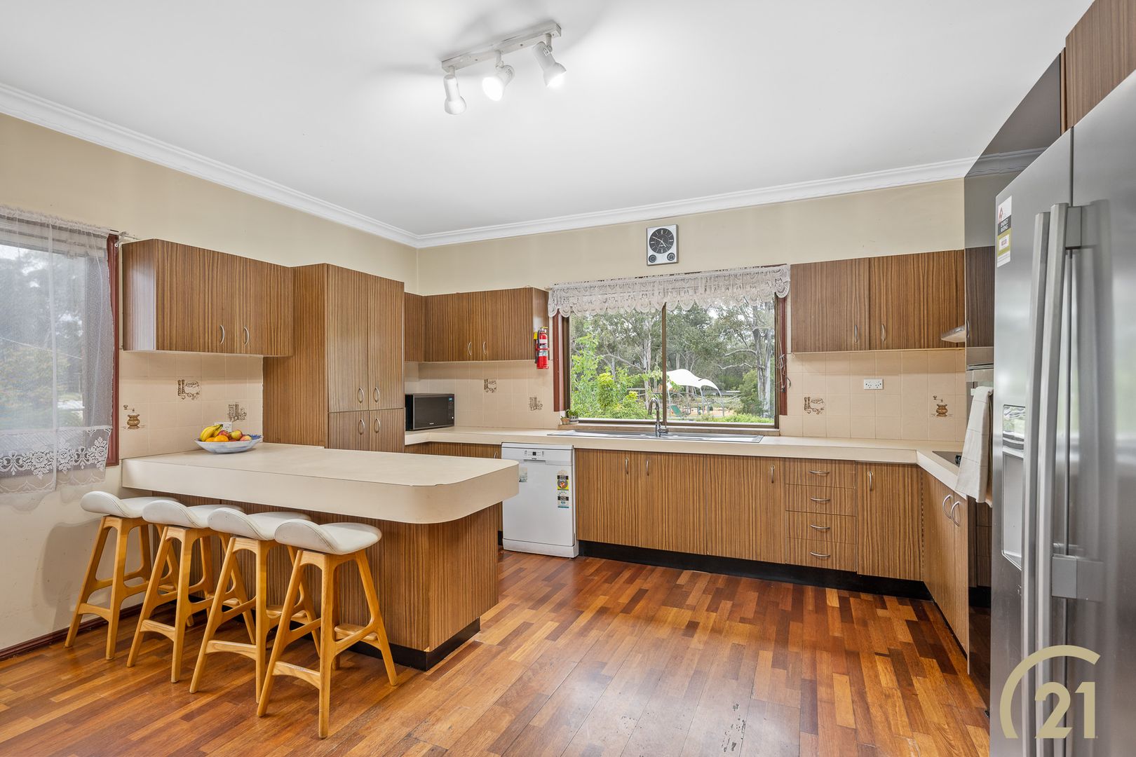 62 Waterside Crescent, Carramar NSW 2163, Image 2