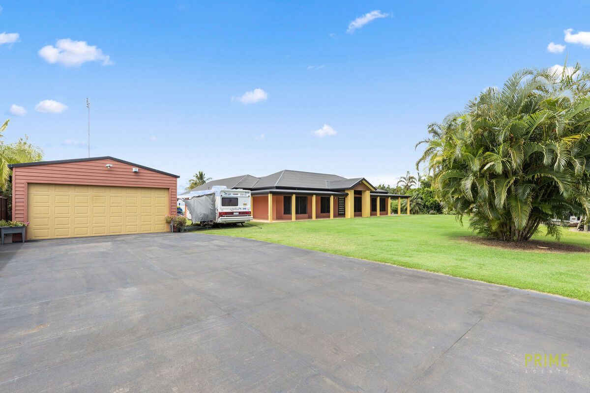 27 Pelican Avenue, Booral QLD 4655, Image 2