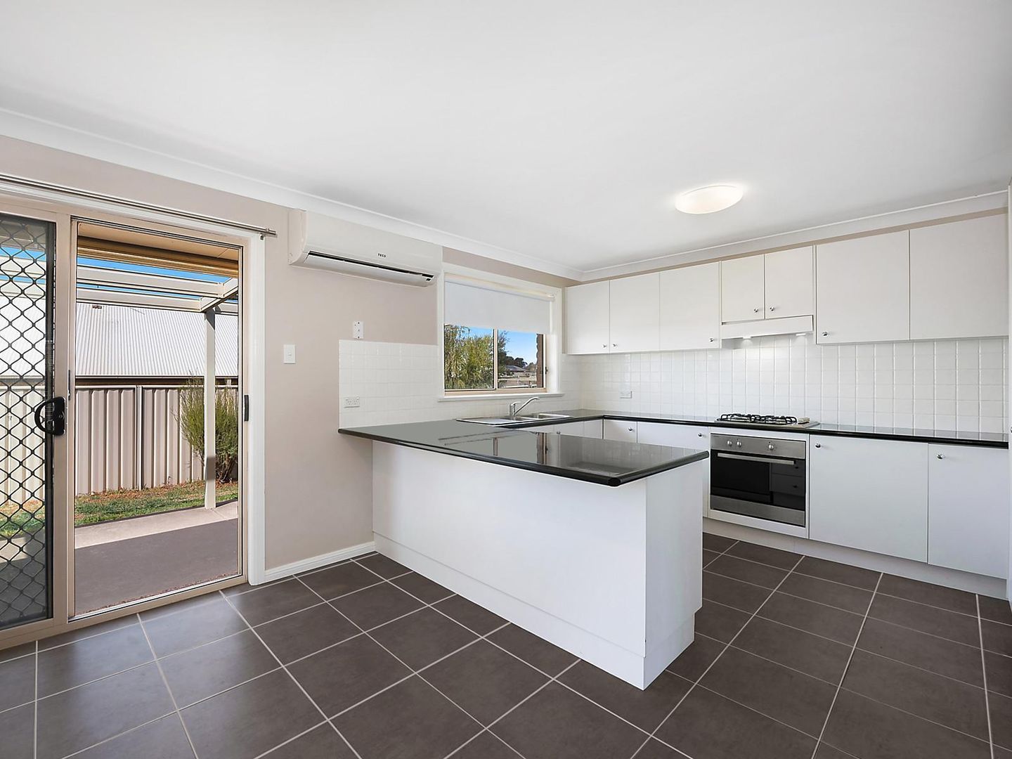 2/17 Vera Court, Mudgee NSW 2850, Image 1