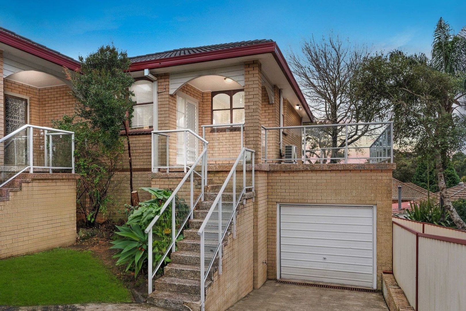 3 bedrooms Villa in 5/8-10 Arthur Street BEXLEY NSW, 2207