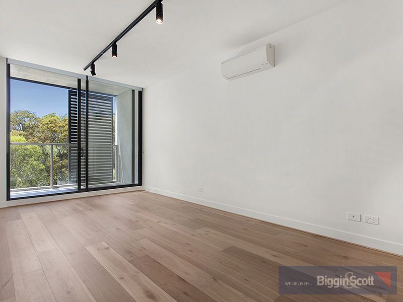 Y118/10-16 Trenerry Crescent, Abbotsford VIC 3067, Image 1