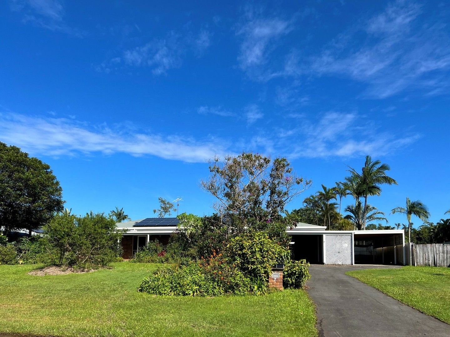 7 bedrooms House in 7 Gossamer Drive BUDERIM QLD, 4556