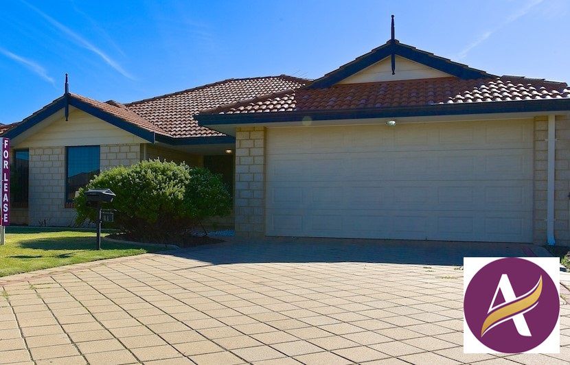 4 bedrooms House in 21 Georgia Way SUCCESS WA, 6164