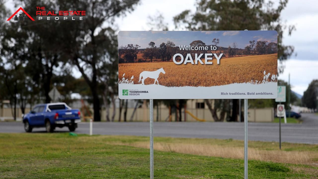 4 King Street, Oakey QLD 4401, Image 0