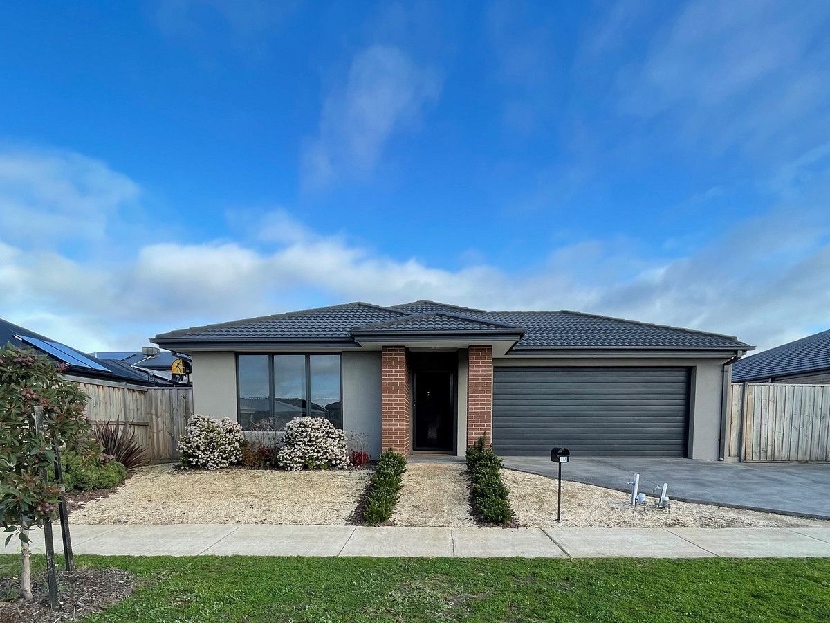 4 bedrooms House in 17 Wax Avenue TORQUAY VIC, 3228