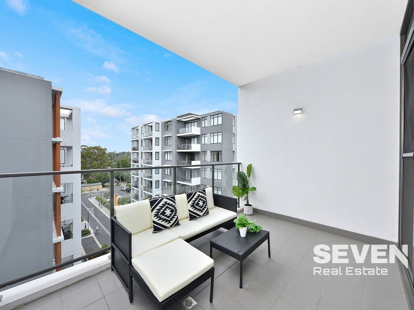 501/9 Waterview Drive, Lane Cove NSW 2066, Image 2