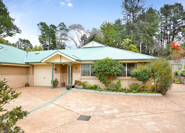 9/11 Cale Lane, Wentworth Falls NSW 2782