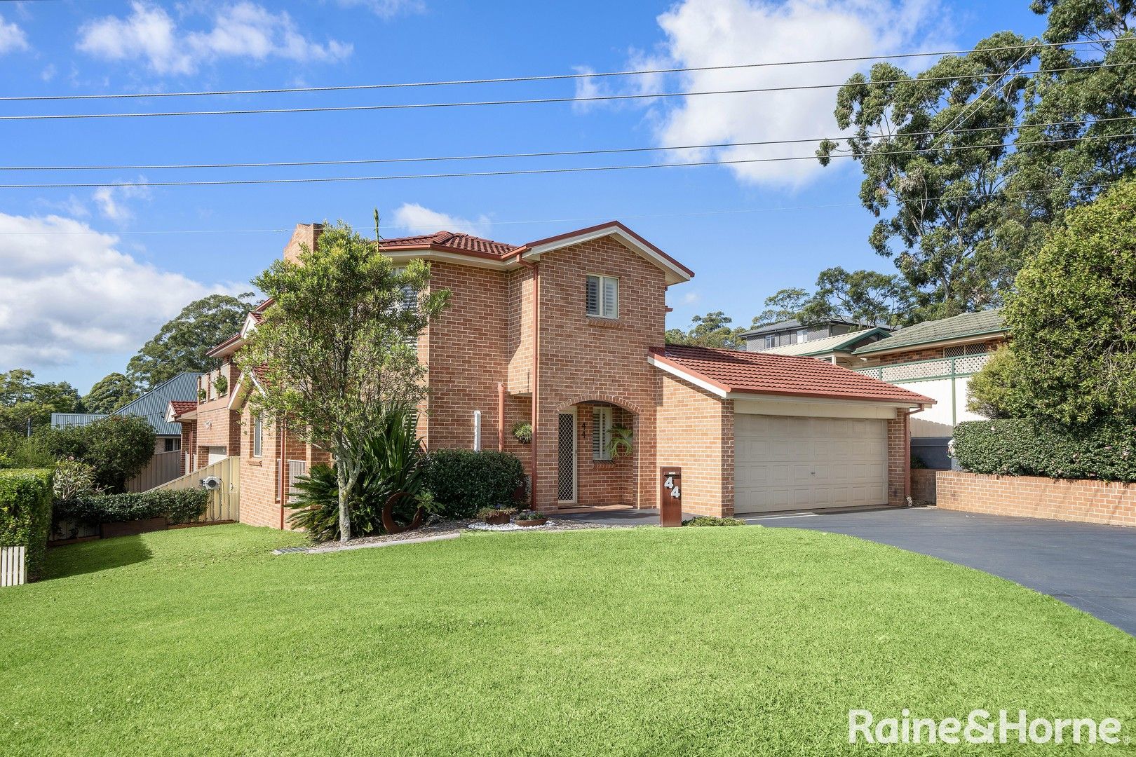 4 bedrooms House in 44 Robertson Street HELENSBURGH NSW, 2508