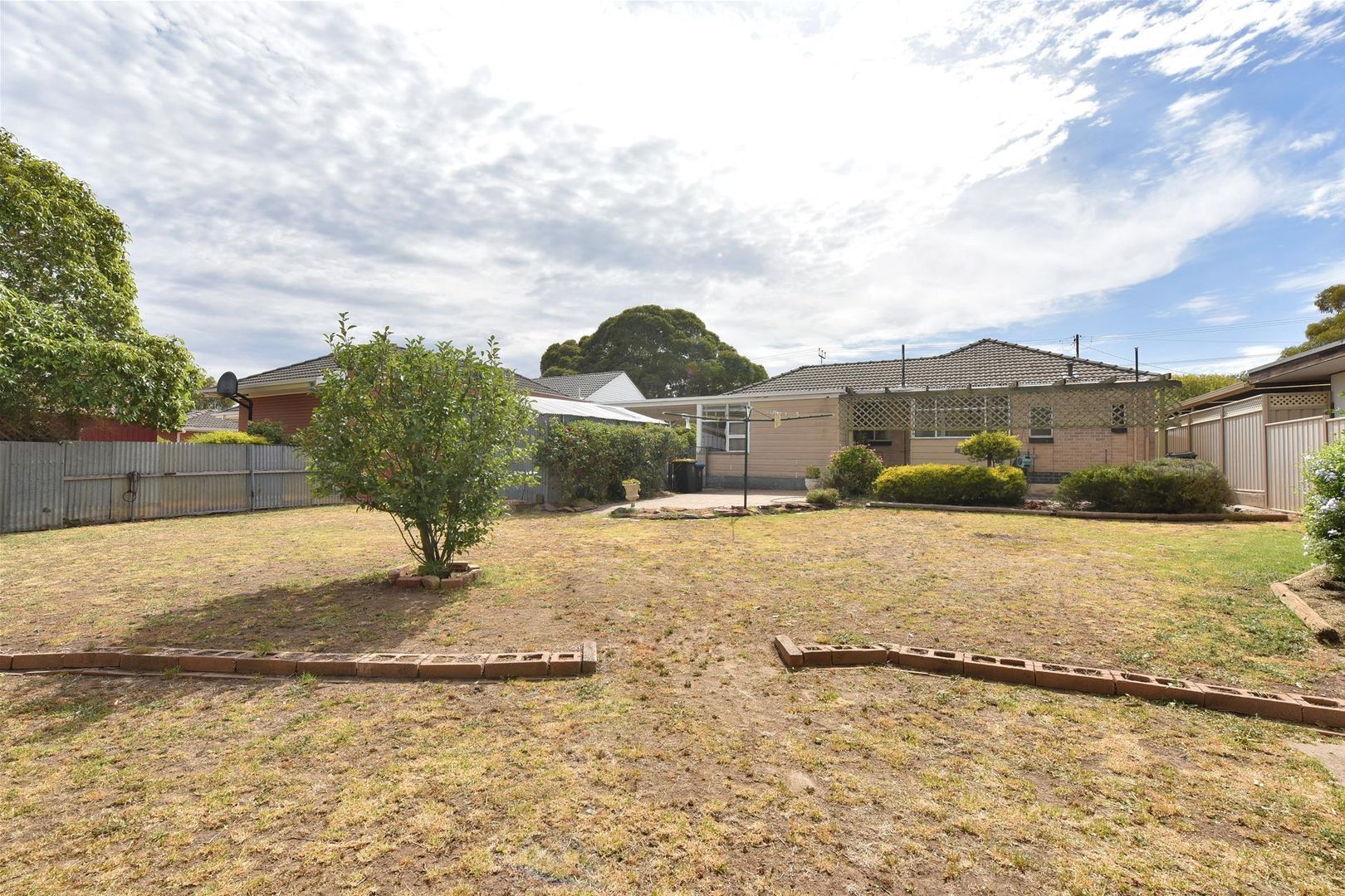 10 Adam Avenue, Bellevue Heights SA 5050, Image 2