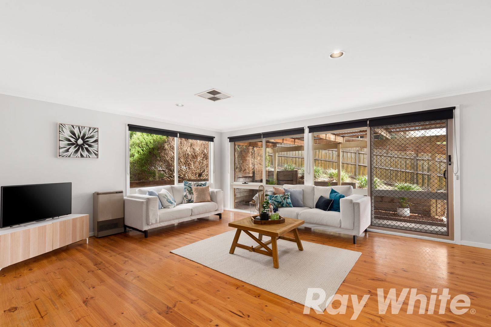 34 Francis Crescent, Ferntree Gully VIC 3156, Image 1