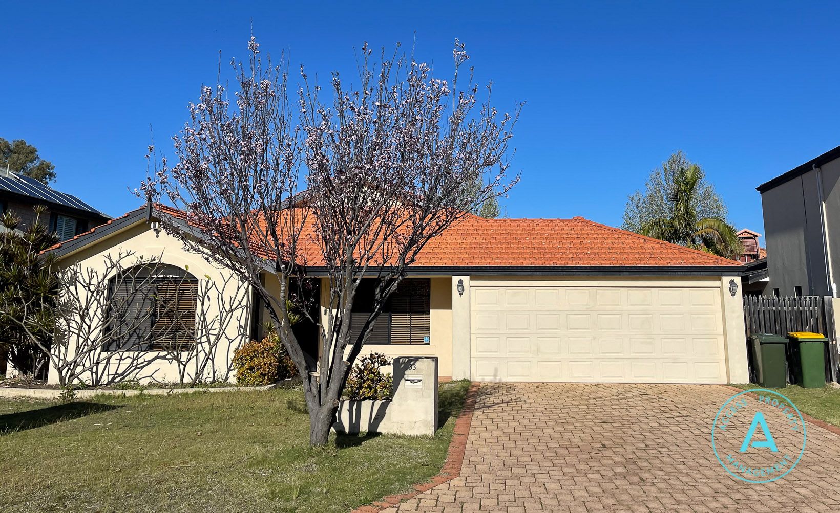 4 bedrooms House in 33 Cheval Place CANNING VALE WA, 6155