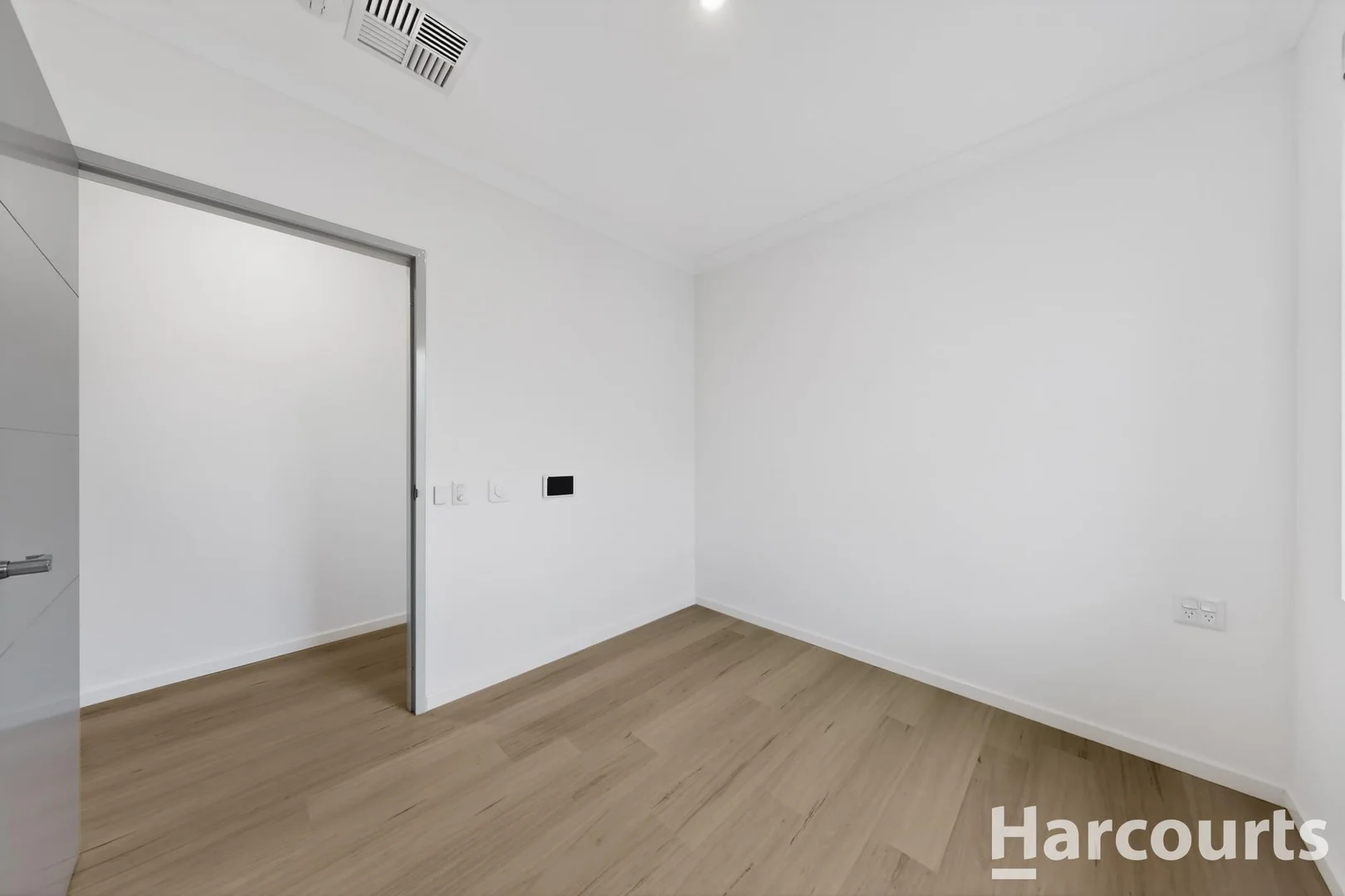 Additional image 9 of 3b Geranium Drive, Sinagra WA 6065