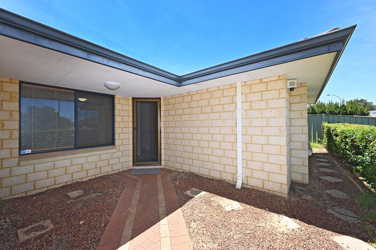 30 Wayford Circle, Hocking WA 6065, Image 2