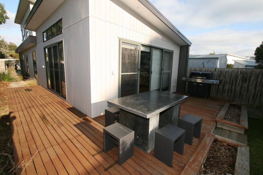 3 bedrooms House in 12 Panorama Ave SUNSET STRIP VIC, 3922