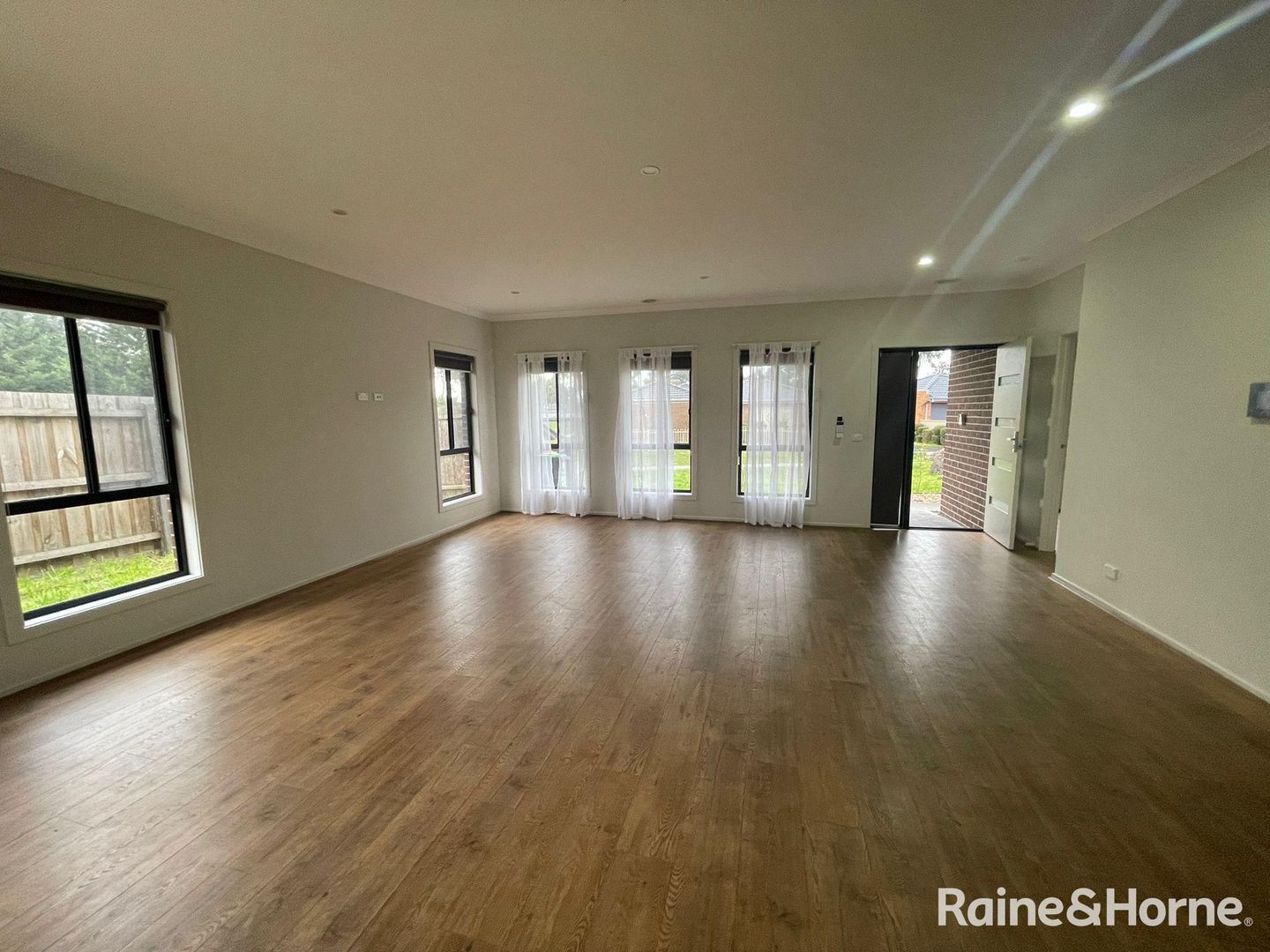 23 Johnson Court, Roxburgh Park VIC 3064 House For Rent 510 Domain