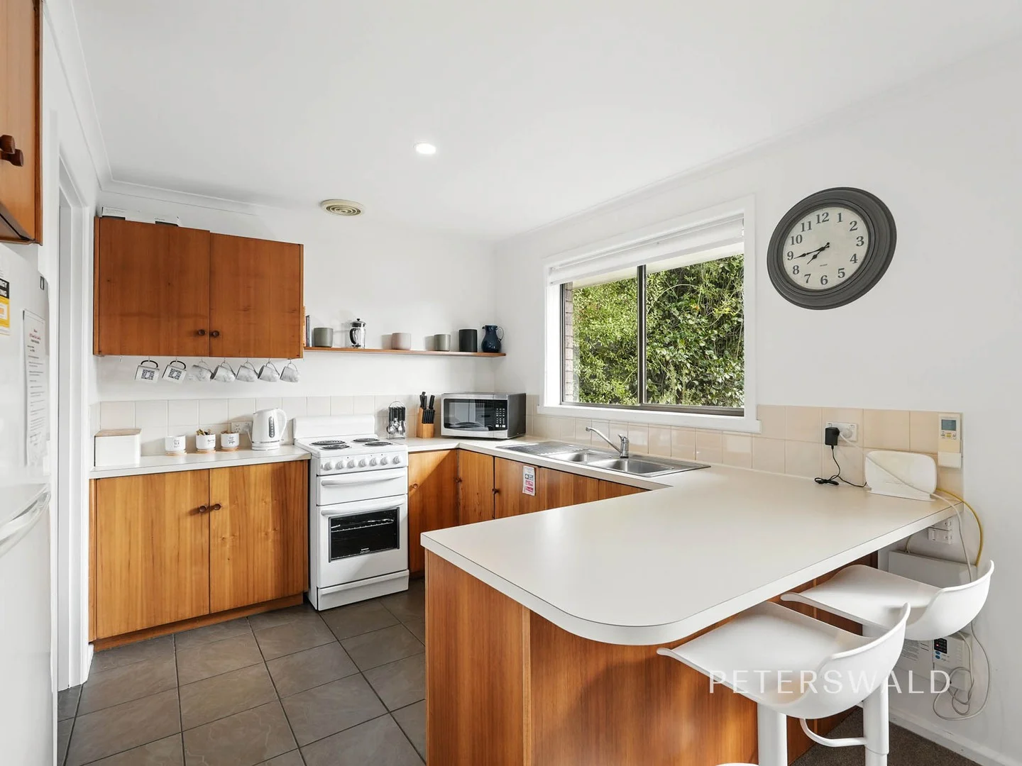 2/23 Randall St, Sandy Bay TAS 7005