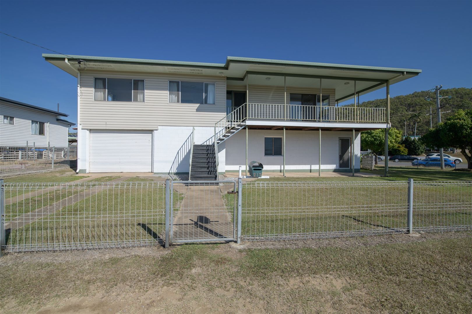 213 Oaka Street, South Gladstone QLD 4680, Image 2