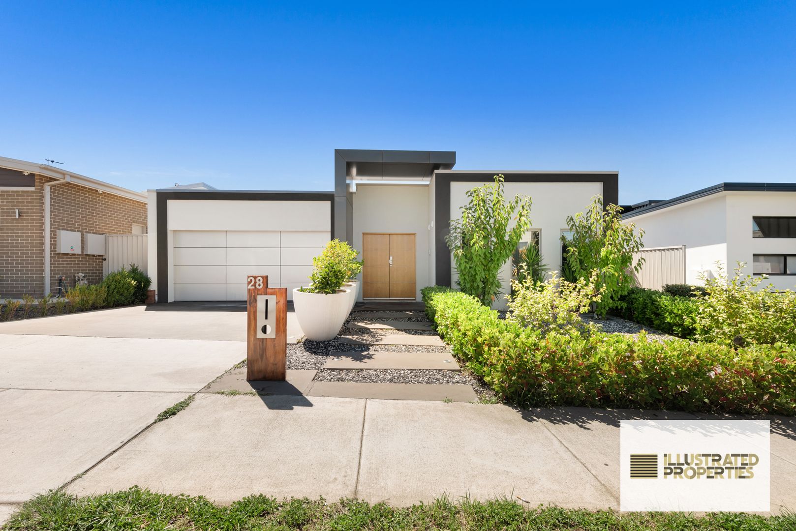 28 Woodberry Avenue, Coombs ACT 2611, Image 1